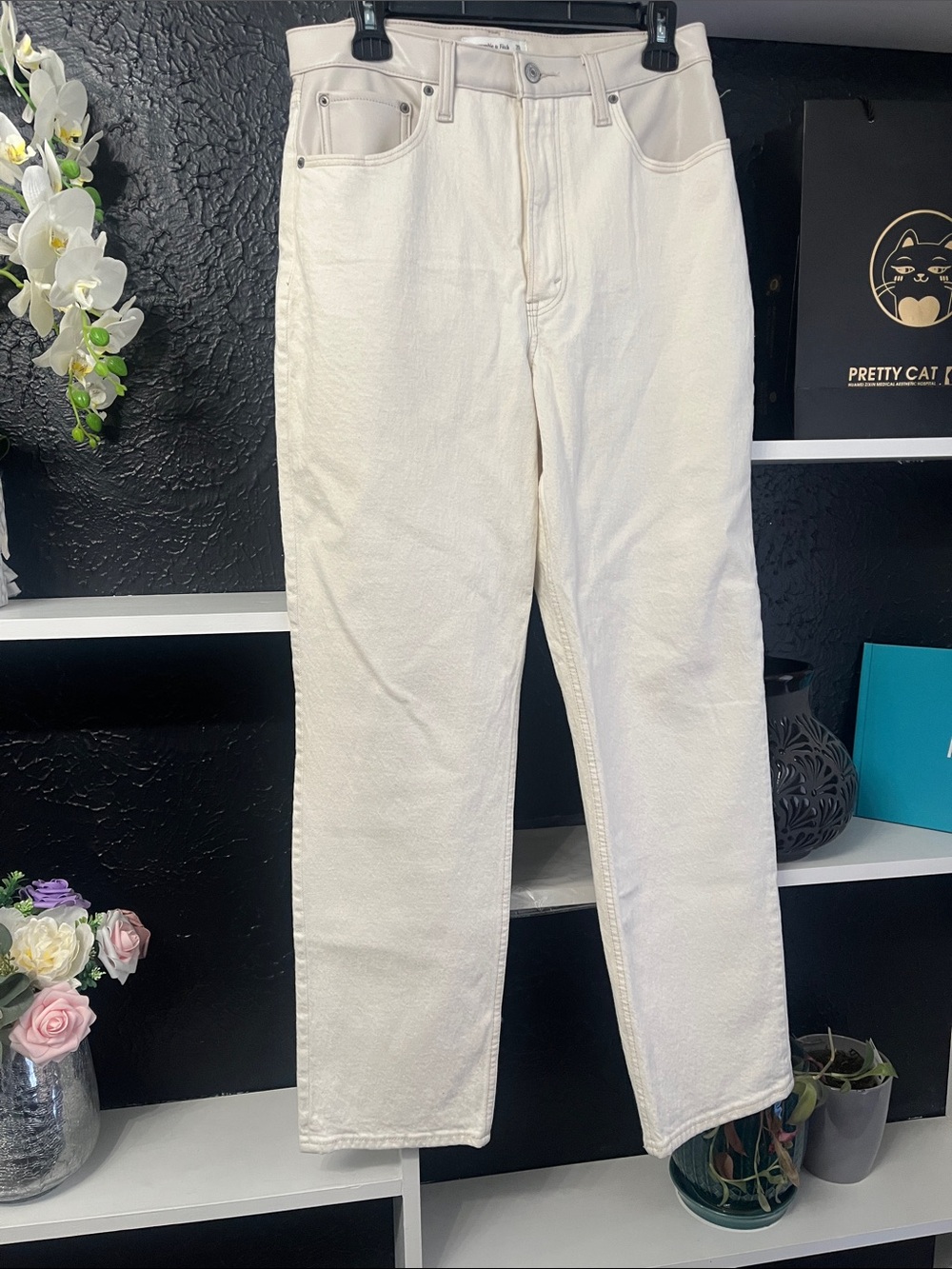 Abercrombie & Fitch Off-White High-Rise Straight Jeans